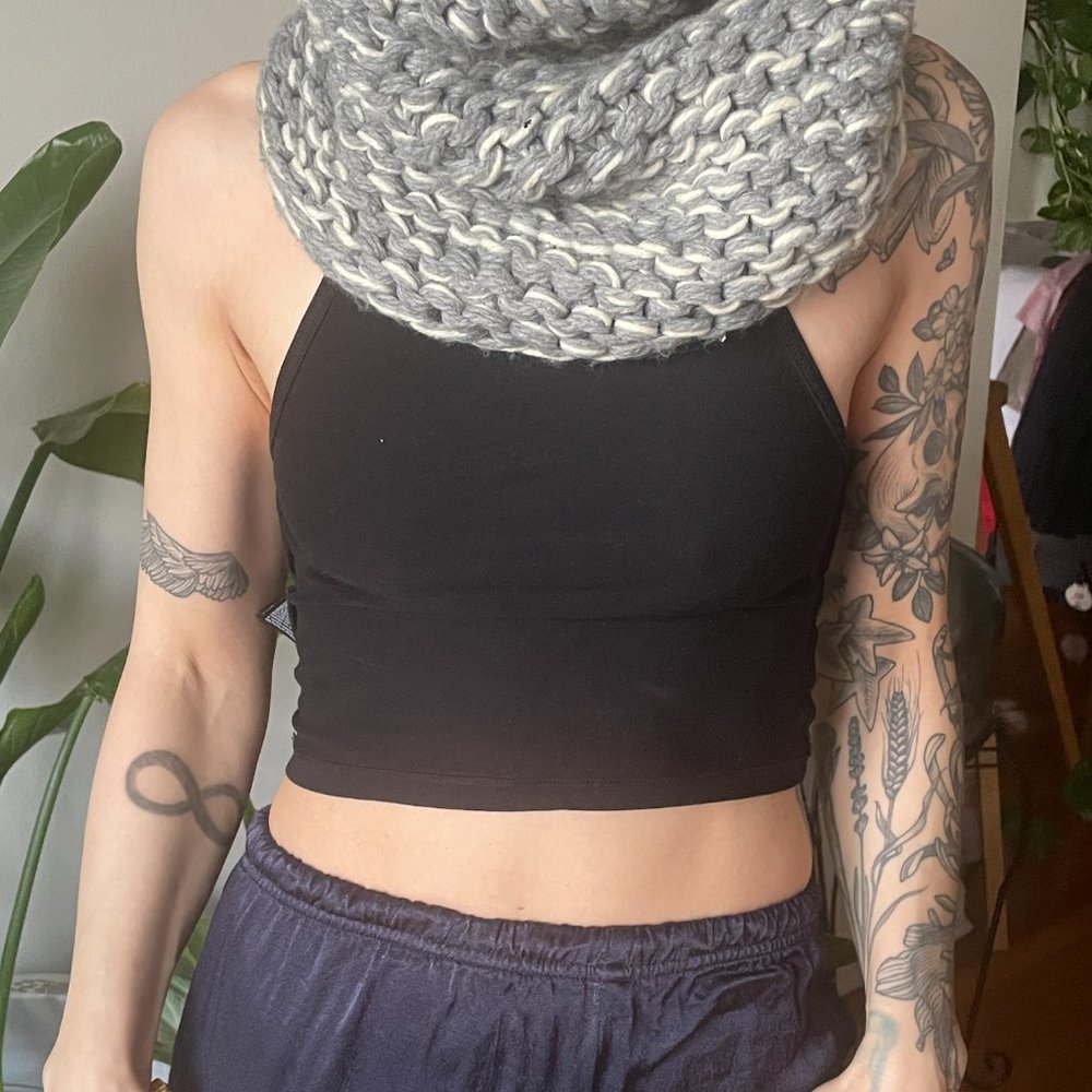 Infinity scarf - Picture 2 of 2
